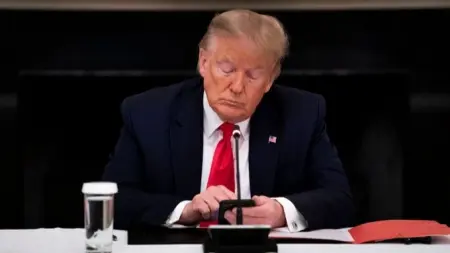 related_news_inside_blogsترامب: لست مستعدا بعد للإعلان عما سنفعله إذ تعرض الطيار المفقود للأذى