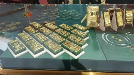 related_news_inside_blogsأسعار الذهب في السعودية اليوم الجمعة 13/2/2026.. هبوط مع كسر مستوى 5,000 دولار