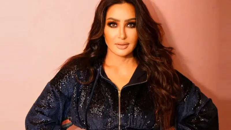 بعد أنغام.. لطيفة التونسية تهاجم أفيخاي أدرعي: هل أنتم عميان؟