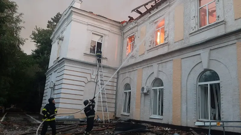 أوكرانيا.. 16 قتيلا بقصف روسي على سجن في زابوريجيا