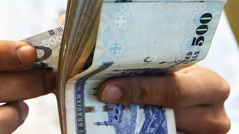 سعر الريال اليمني مقابل السعودي اليوم الخميس 23/10/2025.. استقرار يشوبه الحذر