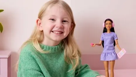 إطلاق أول دمية باربي مصابة بالتوحد.. هذه مواصفاتها