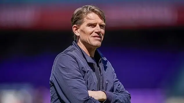 مدير رياضي جديد لبايرن ميونيخ.. هل ينجح في اكتشاف هالاند الجديد؟