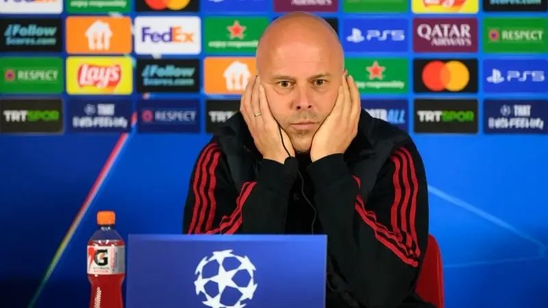 قبل مباراته الـ100.. سلوت يحذر ليفربول من "جحيم إسطنبول" أمام غلطة سراي