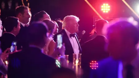 related_news_inside_blogsفيديو - ترامب يحتفل بالعام الجديد مع نتانياهو في "مارالاغو"