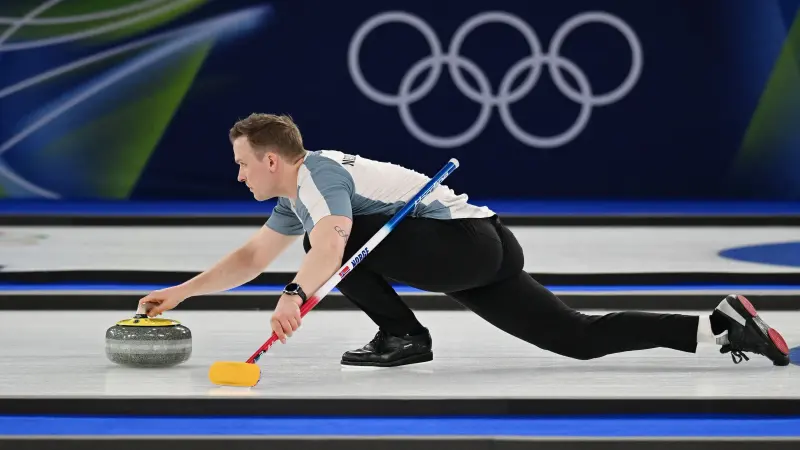 الألعاب الشتوية - ظلام دامس يتسبب في تعطيل منافسات "الكيرلينغ"