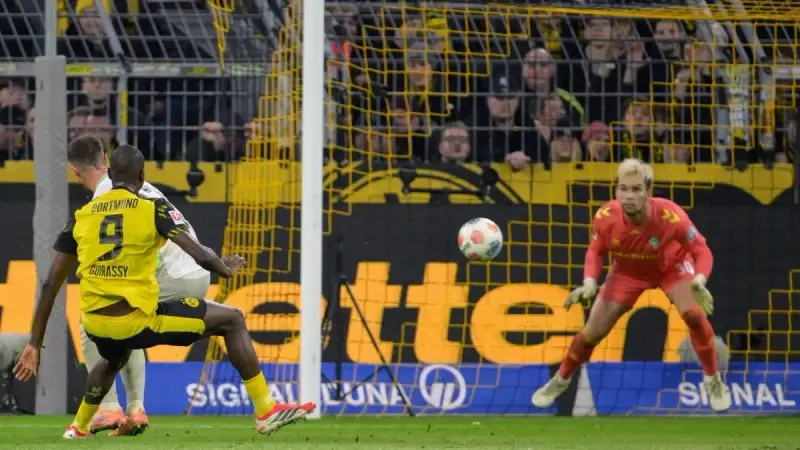 نتائج مباريات اليوم في الدوري الألماني.. دورتموند يعزز وصافته وشتوتغارت ثالثا