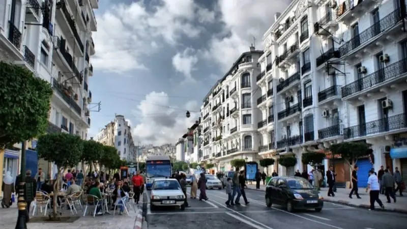 فيديو - الجزائر تتحرك لوقف نزيف الطرقات.. اختبار جديد للسائقين