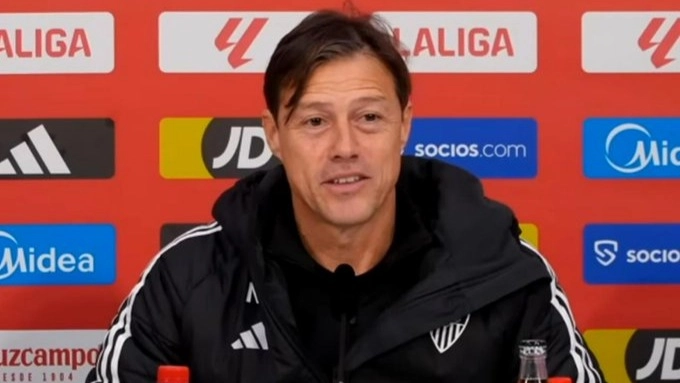 رفض ريال مدريد من أجل كلمة شرف.. كواليس قرار مدرب إشبيلية 