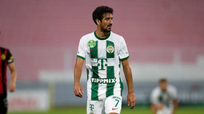 الأهلي والزمالك وبيراميدز.. ما هي وجهة محمد علي بن رمضان المقبلة؟