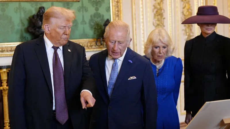 سيف وألماس وياقوت.. هدايا فاخرة من ترامب إلى الملك تشارلز