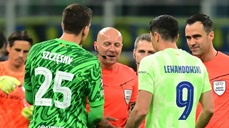 سيمون مارشينياك يرد بقوة على اتهامات لابورتا.. ماذا قال؟