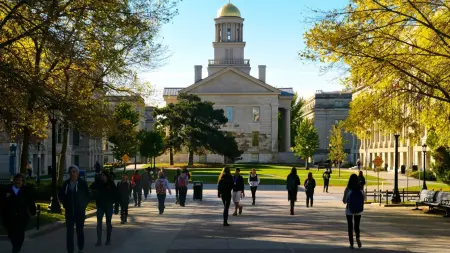 related_news_inside_blogsفيديو - إصابات بإطلاق نار وعراك في جامعة أميركية