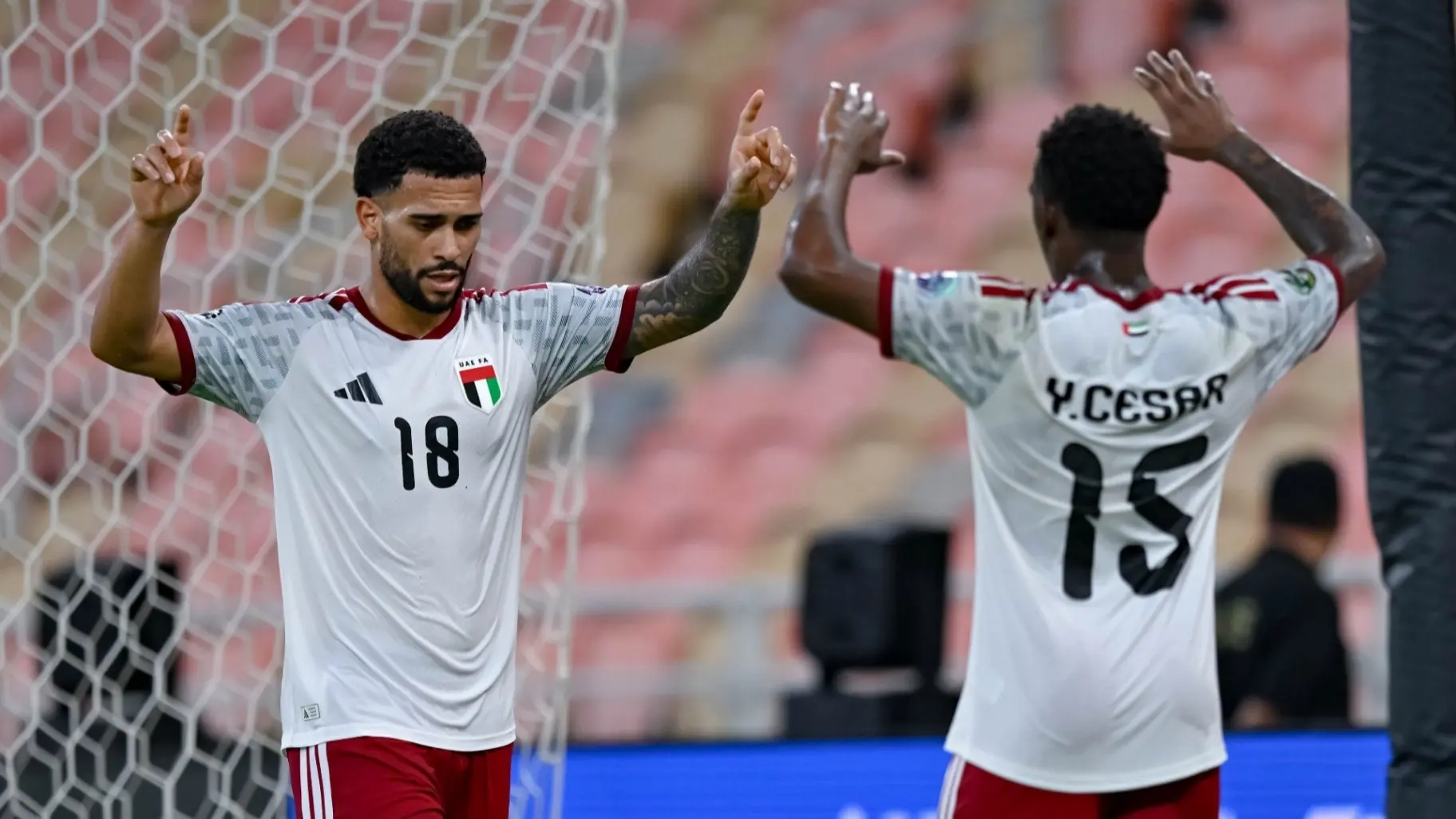 منتخبا الإمارات والسعودية في صدارة مجموعات خليجي 27 (إكس) منتخبا الإمارات والسعودية في صدارة مجموعات خليجي 27 (إكس)
