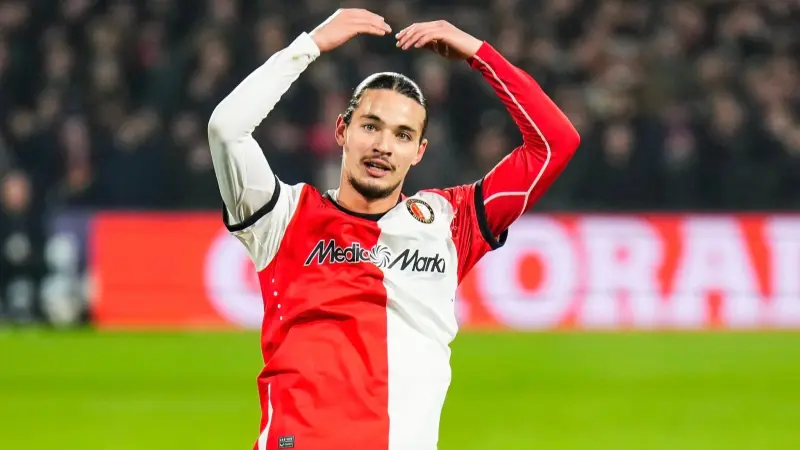 ما هي إصابة أنيس حاج موسى ومدة غيابه؟ ضربة موجعة للجزائر