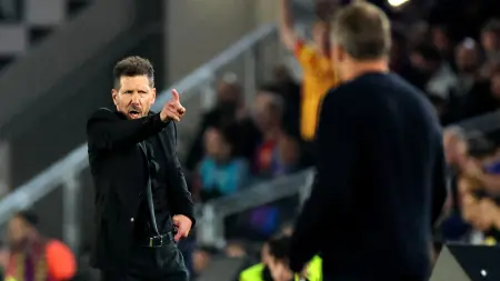 related_news_inside_blogsالريمونتادا تُنادي.. جدول مواعيد مباريات اليوم الثلاثاء 14/04/2026 والقنوات الناقلة والمعلقين