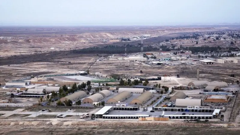 العراق يتسلم قاعدة عين الأسد بعد انسحاب القوات الأميركية