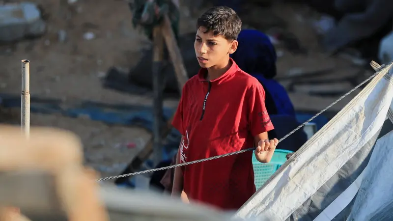 تقرير: الأطفال يتحملون العبء الأكبر للأزمة المعيشية في غزة