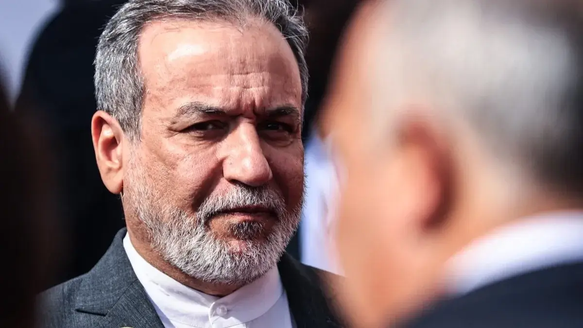 عراقجي ربط بين إعادة فتح المضيق وقبول واشنطن بشروط طهران (أ ف ب) عراقجي ربط بين إعادة فتح المضيق وقبول واشنطن بشروط طهران (أ ف ب)