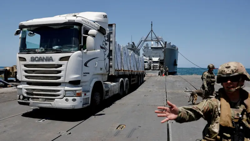 كيف تعثر مشروع الرصيف الأميركي العائم قبالة غزة؟