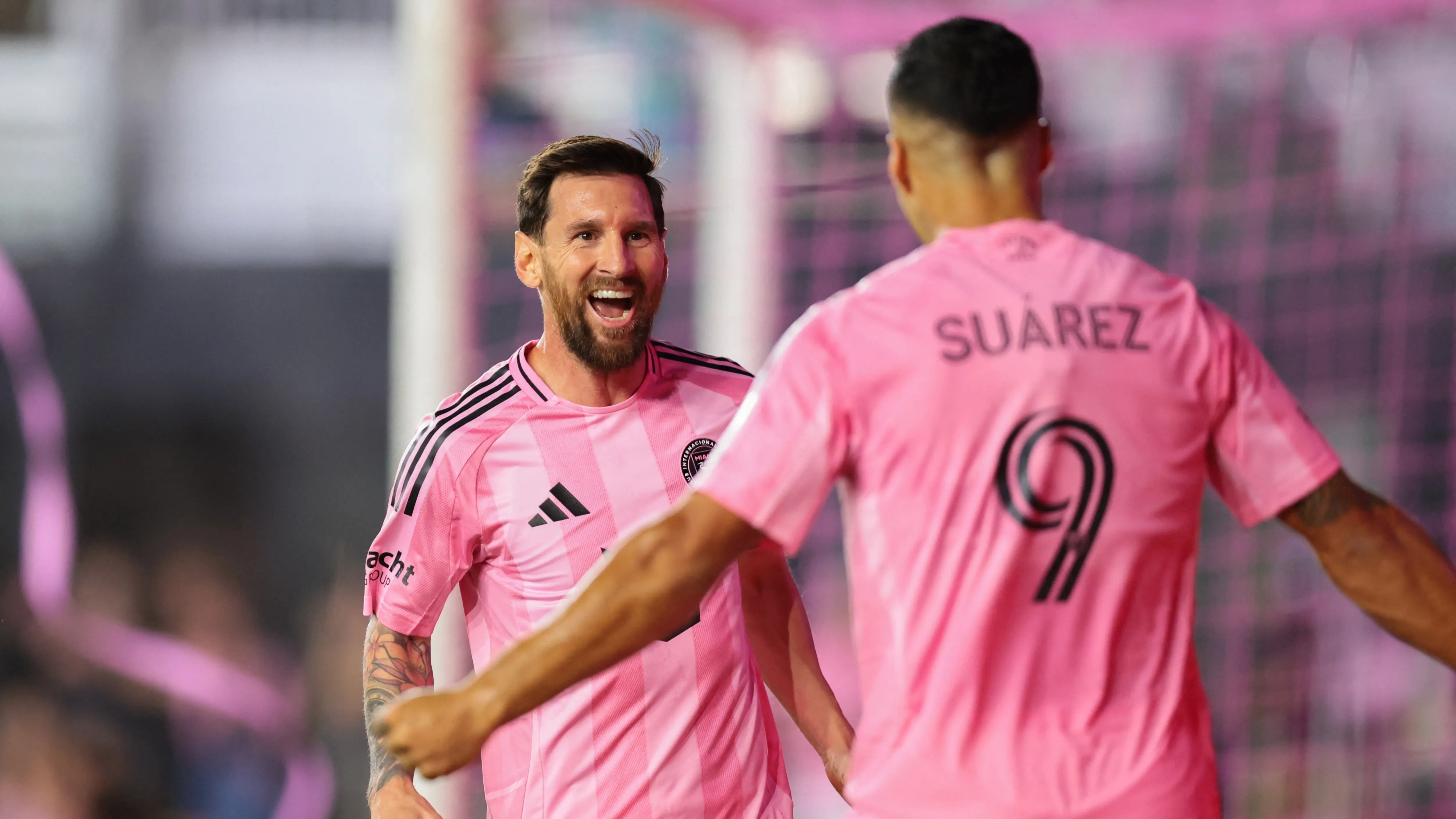 رسميا.. لويس سواريز يجدد عقده مع إنتر ميامي 