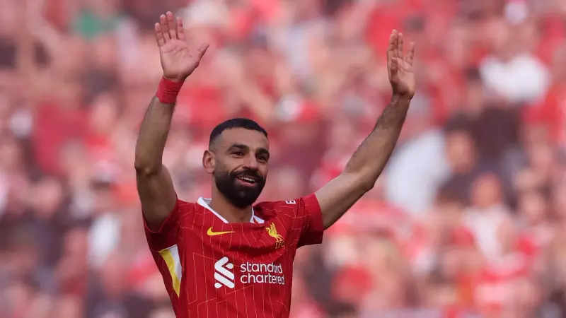 صلاح وحكيمي يزينان تشكيلة الموسم في الدوريات الأوروبية