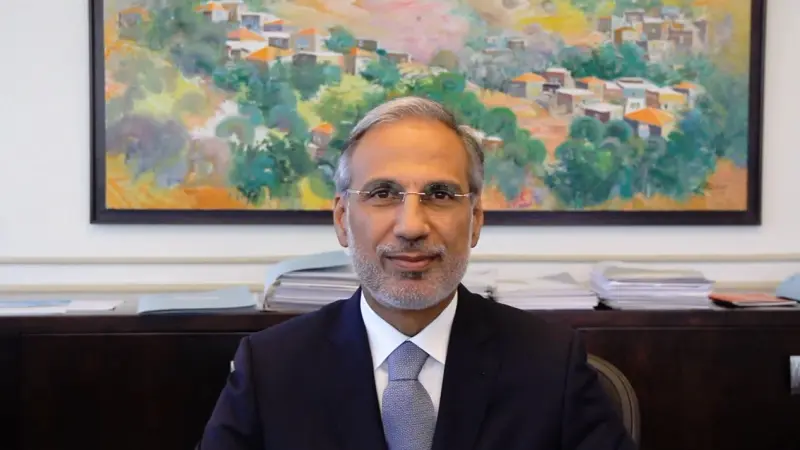 كاد أن يتولى الحقيبة الشيعية الخامسة في الحكومة اللبنانية.. من هو رائد شرف الدين؟