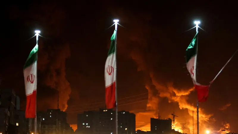 تقرير: إسرائيل دمرت مشاريع إيرانية كانت قادرة على "شلها"