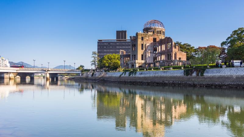 قنبلة هيروشيما أول قصف نووي في التاريخ... كم بلغ حجم الدمار؟