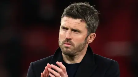 related_news_inside_blogsكاريك وبرونو فيرنانديز ينتقدان قرار طرد ليساندرو مارتينيز