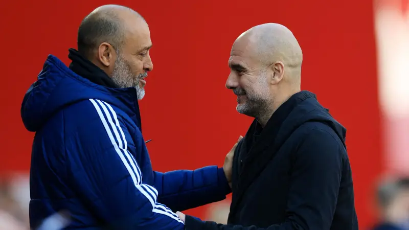 الدوري الإنجليزي - غوارديولا يحذر السيتي من "كارثة".. وسانتو سعيد بأداء نوتينغهام