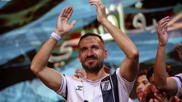 الكشف عن تفاصيل إصابة علي معلول مع الصفاقسي التونسي