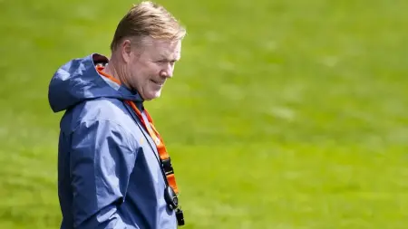 related_news_inside_blogsكأس العالم 2026 - كومان يعلن قائمة هولندا مع عودة ممفيس ديباي