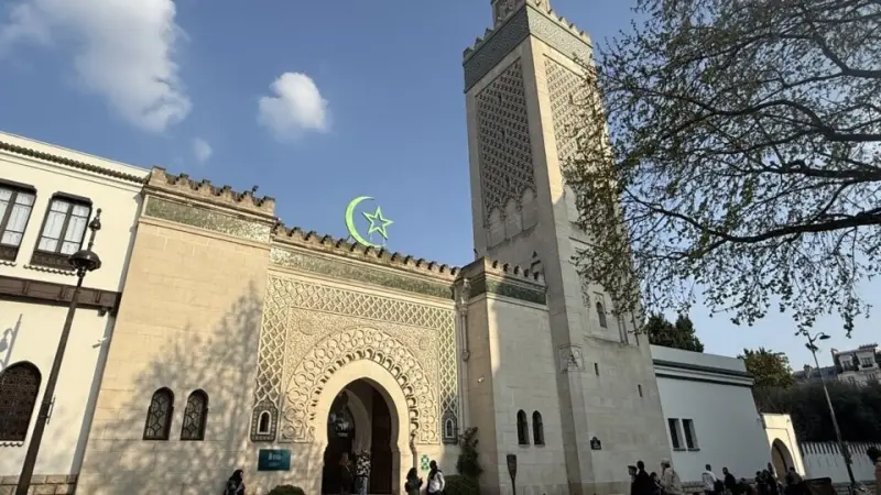 الاحتفال بمرور 100 عام على تأسيس مسجد باريس الكبير