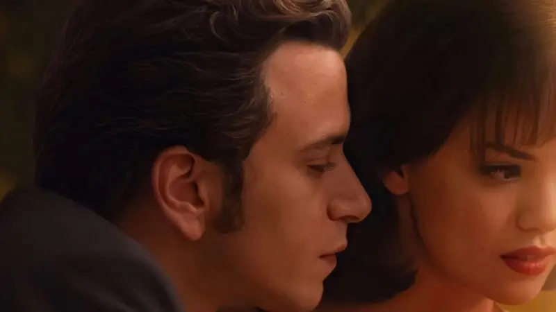 قصة مسلسل متحف البراءة.. دراما الحب والهوس في السبعينيات