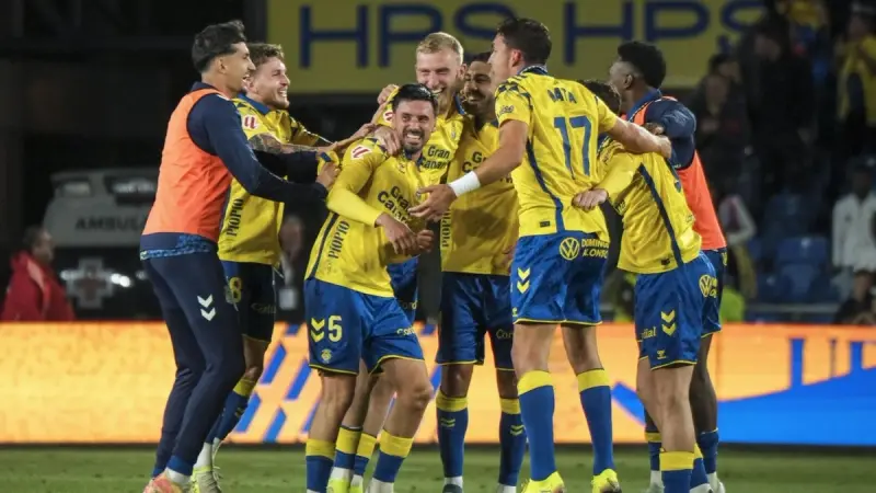 أتلتيكو مدريد يفرّط في الفوز ويسقط أمام لاس بالماس بهدف قاتل