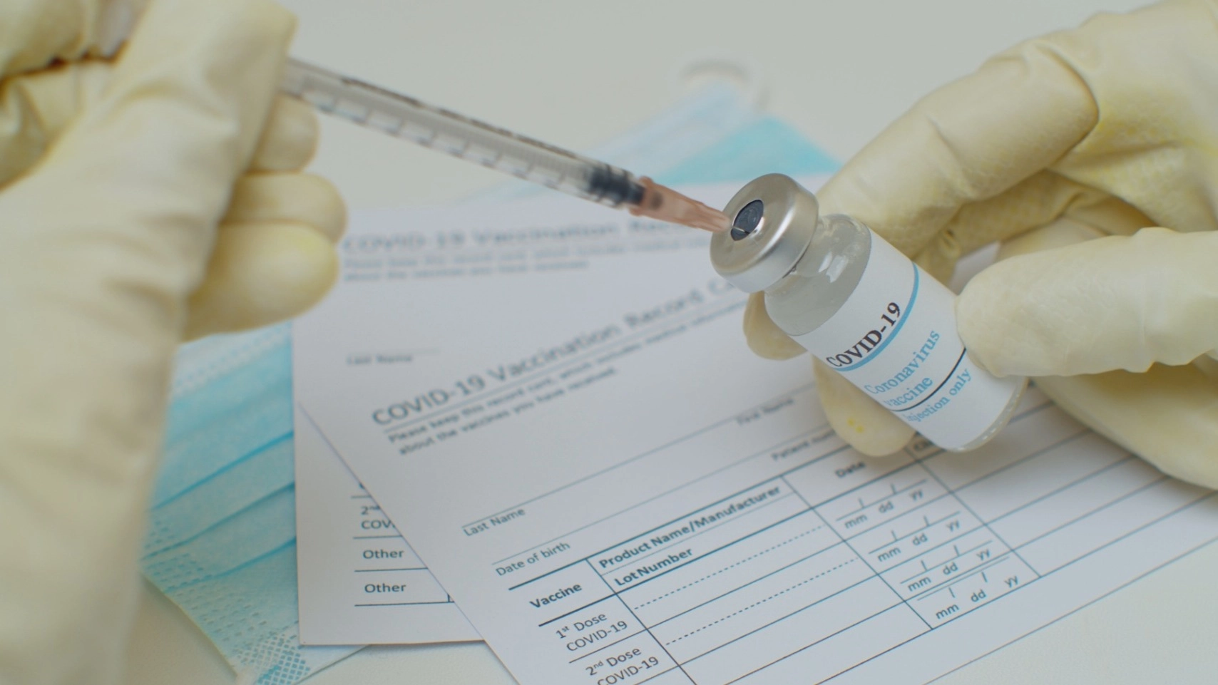 هكذا تسببت لقاحات كورونا بالتهاب عضلة القلب 