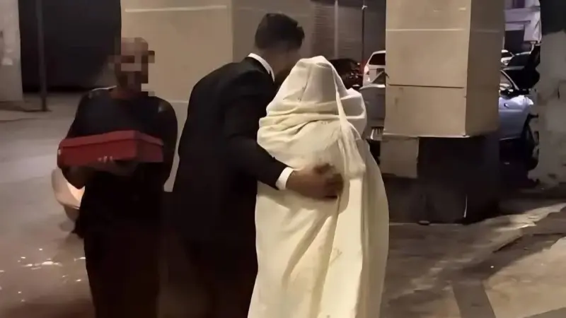 عريس جزائري يفاجئ الجميع باحتفال زفاف غير تقليدي