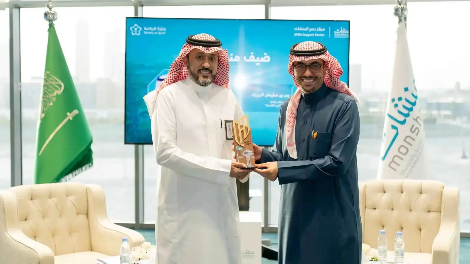 بدر بن سليمان الرزيزاء رئيسا للاتحاد السعودي لكرة القدم بالتزكية (إكس) بدر بن سليمان الرزيزاء رئيسا للاتحاد السعودي لكرة القدم بالتزكية (إكس)