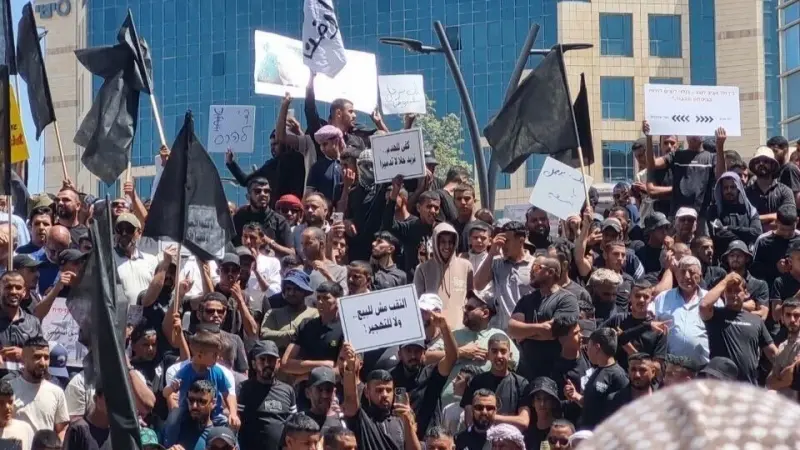 المئات يتظاهرون في جنوب إسرائيل ضد مخطط حكومي لهدم قرى