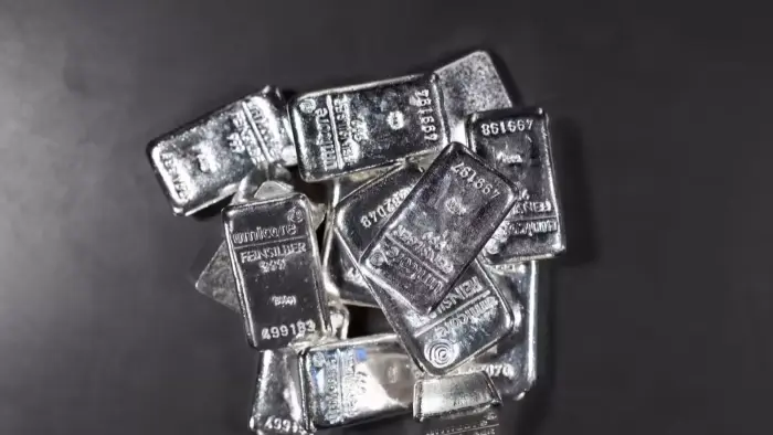 سعر الفضة فى مصر اليوم الخميس 5/2/2026.. مكاسب محلية وعالمية