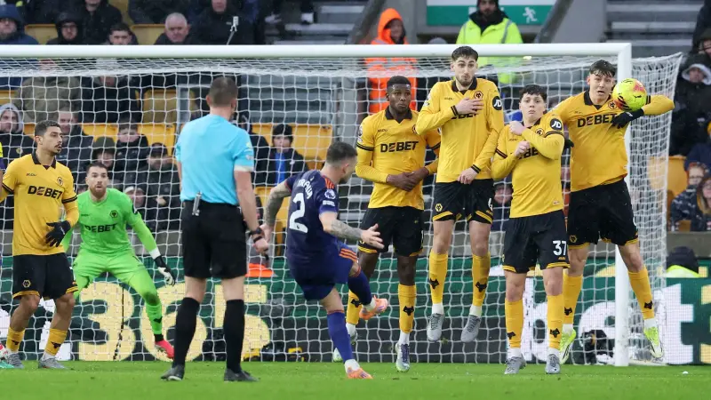 الدوري الإنجليزي - ولفرهامبتون يواصل سلسلة اللاخسارة ويوقف قطار نيوكاسل