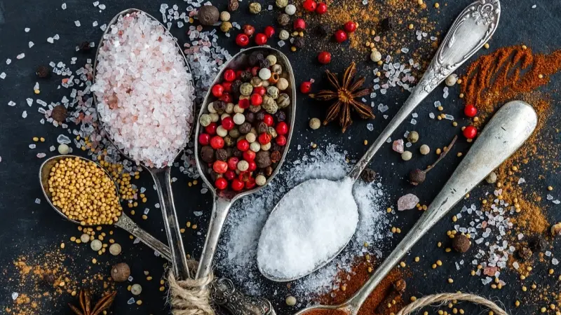 كيف تُساعد التوابل في حرق دهون الجسم؟ السرّ في الهيل