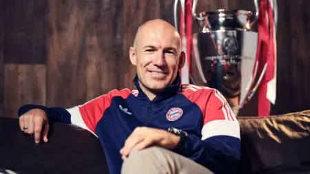 related_news_inside_blogsفيديو - نجم بايرن ميونخ السابق روبين يدخل في جدل تحكيمي بسبب نجله