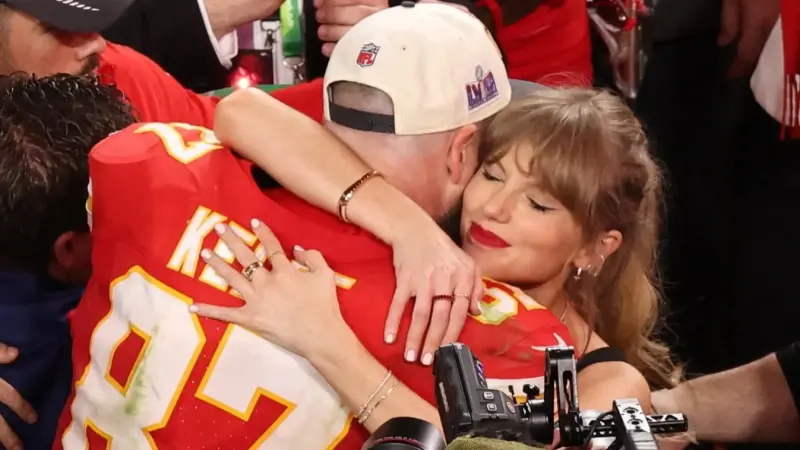 تايلور سويفت تكشف سبب غيابها عن "السوبر بول 2026"