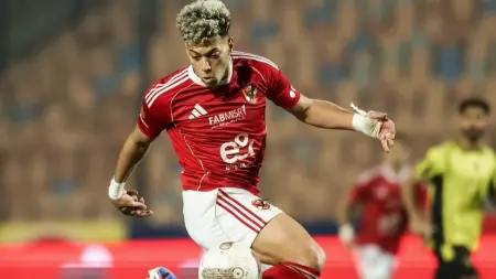 related_news_inside_blogsإمام عاشور يكشف حقيقة غيابه عن بعثة الأهلي ويقدم اعتذارًا رسميًا للجماهير