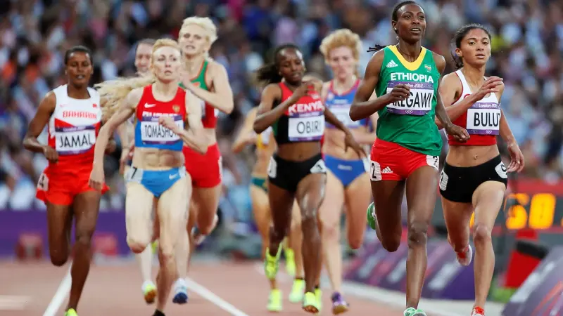 أقذر سباق في التاريخ.. تجريد عداءة روسية من ميداليتها في لندن 2012