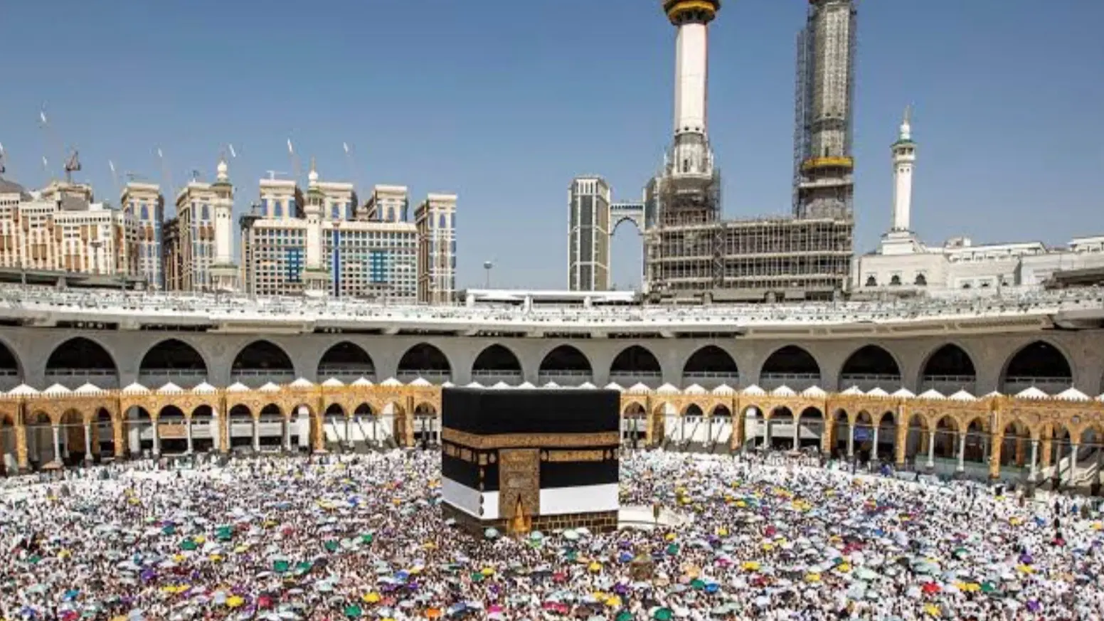 تتجه أنظار الراغبين في أداء فريضة الحج إلى قرعة الحج 2027 تتجه أنظار الراغبين في أداء فريضة الحج إلى قرعة الحج 2027
