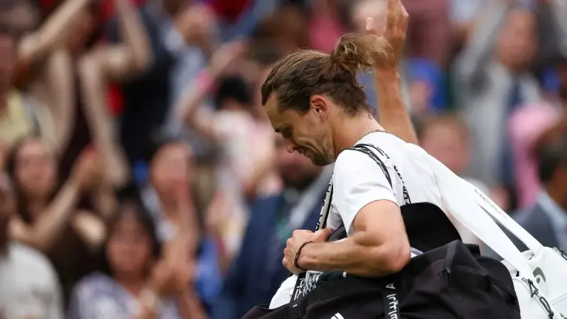 الأسطورة روجير فيدرير يوجه سهام النقد لزفيرف