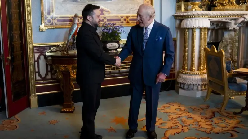 زيلينسكي يزور بريطانيا لتوقيع شراكة دفاعية